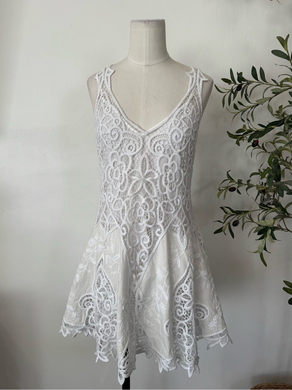 Free People White Lace Mini Dress XS Linen Cotton Open Back Boho Festival